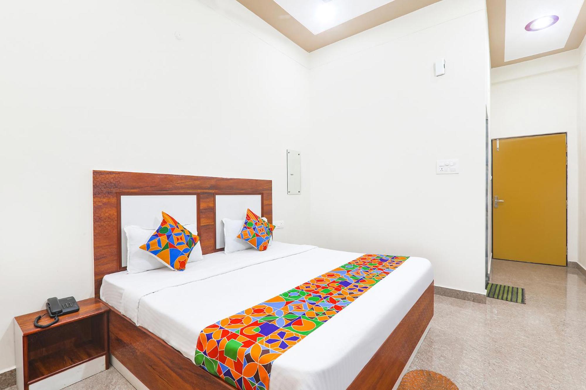 Fabhotel Shree Venkatesh Nileyam Ayodhya ภายนอก รูปภาพ